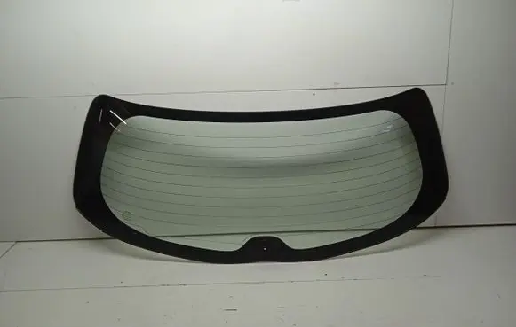 Toyota Yaris Rear windscreen/windshield window 