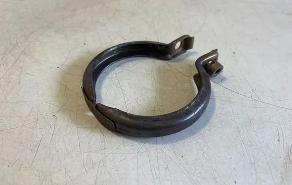 Audi Q3 F3 Muffler pipe connector clamp 5Q0253725H