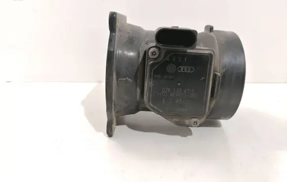 Audi A6 S6 C5 4B Mass air flow meter 078133471E