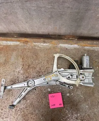 Opel Astra H Front door window regulator with motor 994886101