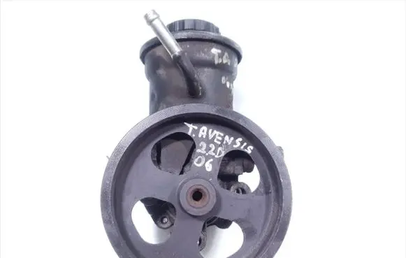 Toyota Avensis T250 Power steering pump 12180