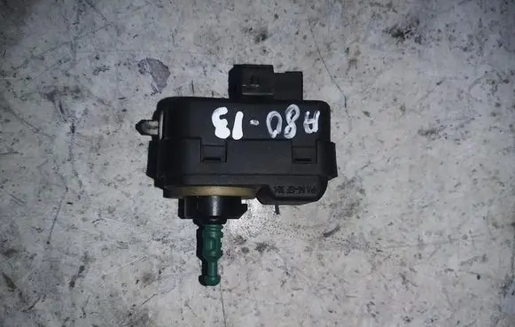 Volvo V70 Headlight level height control switch