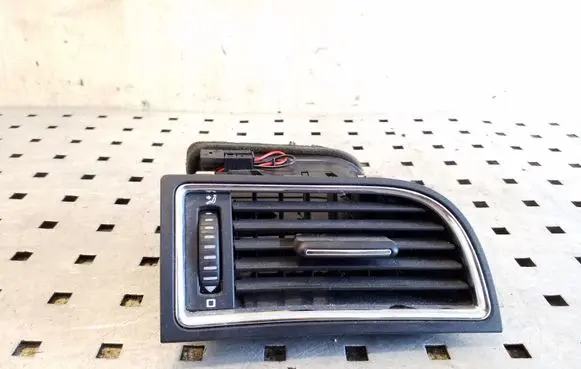 Skoda Superb B6 (3T) Dashboard side air vent grill/cover trim 3T0819702