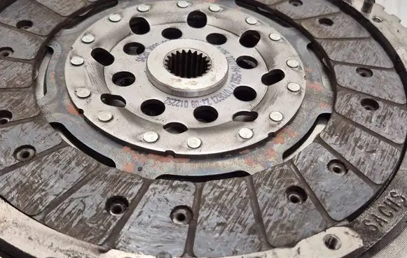 Nissan Qashqai Clutch set kit 3000950538