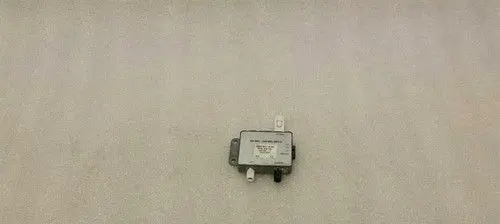Mercedes-Benz S W221 Aerial antenna switch A2208271842
