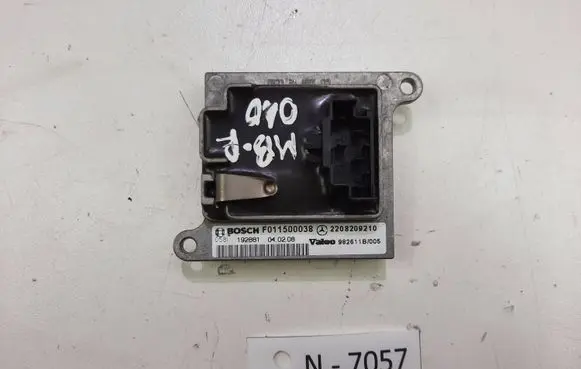 Mercedes-Benz R W251 Heater blower motor/fan resistor 2208209210