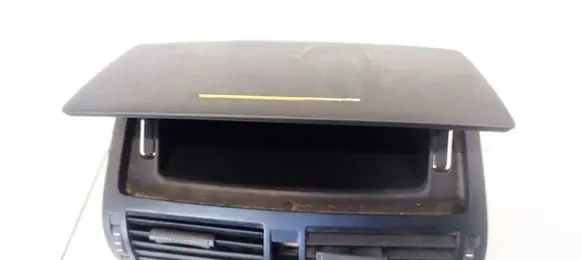 Skoda Octavia Mk2 (1Z) Glove box 1Z0820951