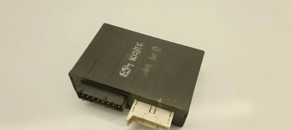 BMW 5 E34 Comfort/convenience module 1384204 61351384204