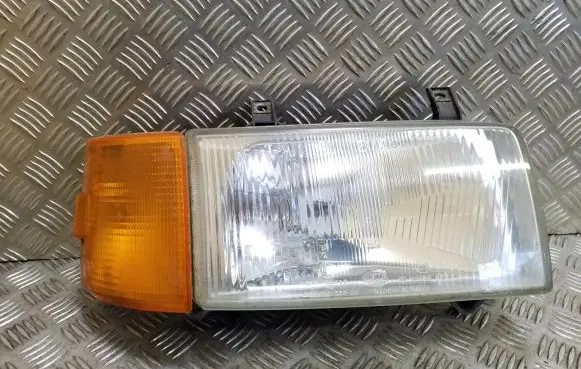 Volkswagen Transporter - Caravelle T4 Headlight/headlamp 0244438