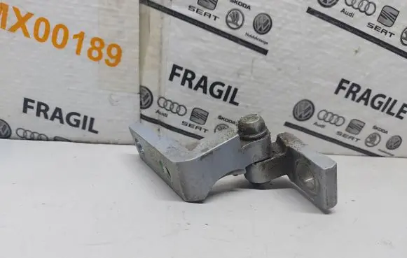 Seat Altea Front door hinge set 5P0831401