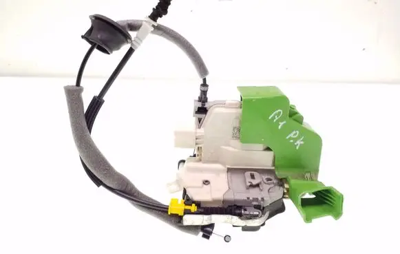 Audi A1 Front door lock 8X1837015A