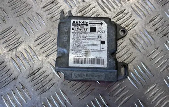 Renault Megane II Airbag control unit/module 8200117652A 600639500 B207H504183