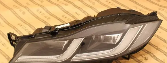 Jaguar F-Pace Headlight/headlamp MK8313W030EC