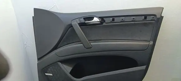 Audi Q7 4L Front door card panel trim 4L0863979