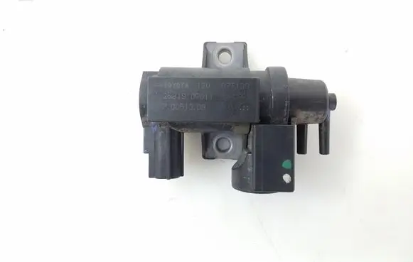 Toyota Auris 150 Turbo solenoid valve 258190R011