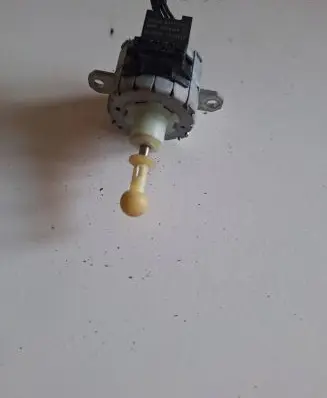BMW 2 F22 F23 Headlight level adjustment motor 7046049 89393200