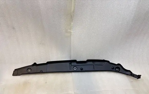 Audi Q8 Fender end trim 4M8821111