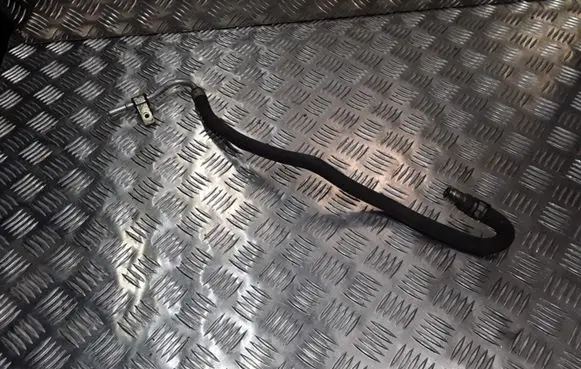 Nissan Almera N16 Power steering hose/pipe/line