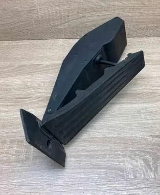 BMW 3 E90 E91 Accelerator throttle pedal 6772646 25916010