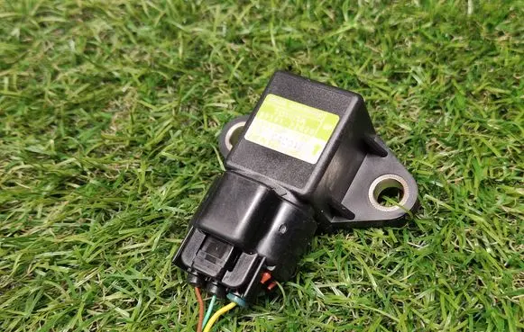 Lexus GS 250 350 300H 450H ESP acceleration yaw rate sensor 8919122020 4991000790