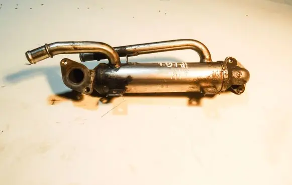 Audi A4 S4 B7 8E 8H EGR valve cooler