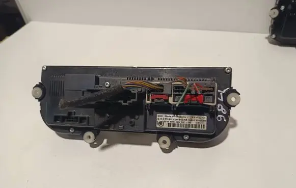 Skoda Octavia Mk2 (1Z) Climate control unit 3T0820047AB