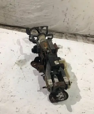 BMW 5 E60 E61 Steering wheel axle 6780876