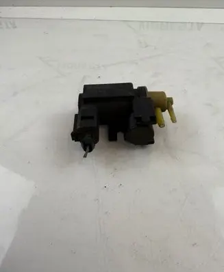 Volvo XC60 Turbo solenoid valve 31293964 70232502