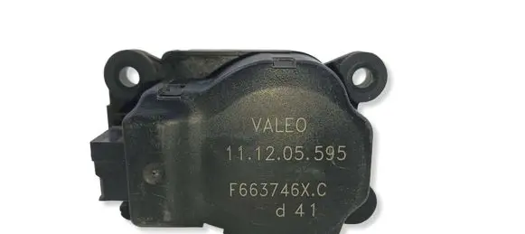 Citroen C3 Air flap motor/actuator VALEO595 F663746XC D41