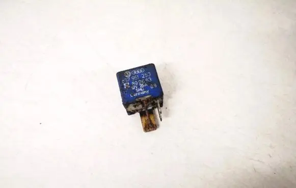 Volkswagen PASSAT B3 Other relay 857951253 899663