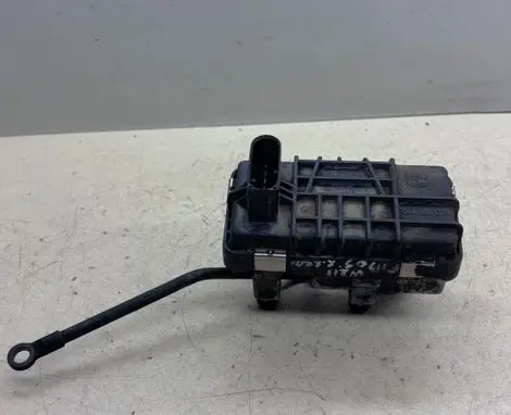 Mercedes-Benz E W211 Turbo 6NW008412 712120