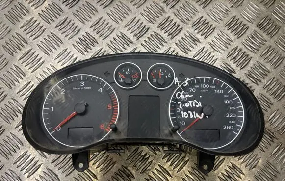Audi A3 S3 8P Speedometer (instrument cluster) 8P0920900B