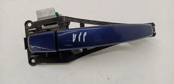 Opel Zafira B Front door exterior handle 24463524