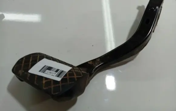 Audi A4 S4 B7 8E 8H Brake pedal 