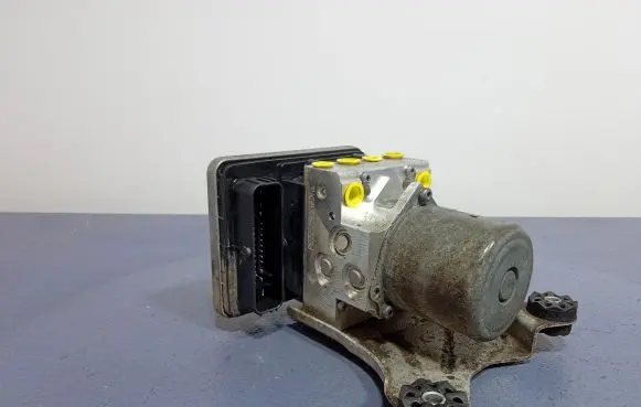 BMW 5 GT F07 ABS Pump 6889164