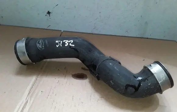 Mercedes-Benz C W203 Intercooler hose/pipe NOCODE