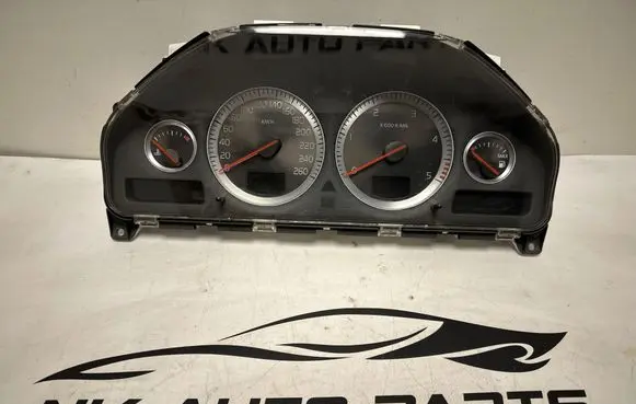 Volvo XC90 Speedometer (instrument cluster) 30765607 0456632 69199140T