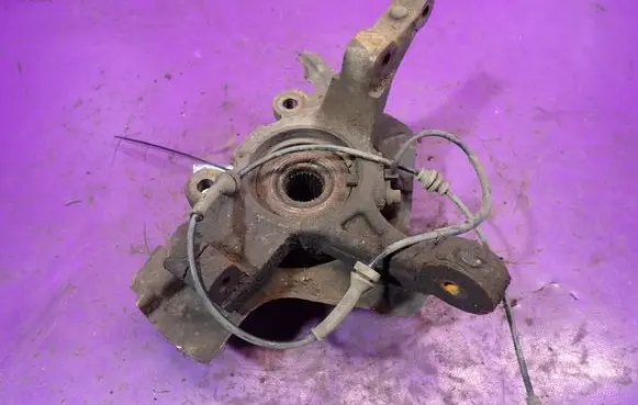 Fiat Doblo Front wheel hub spindle knuckle