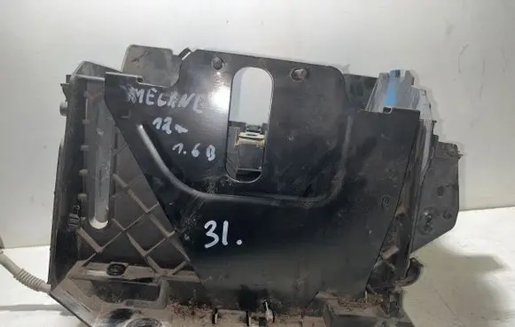 Battery box tray