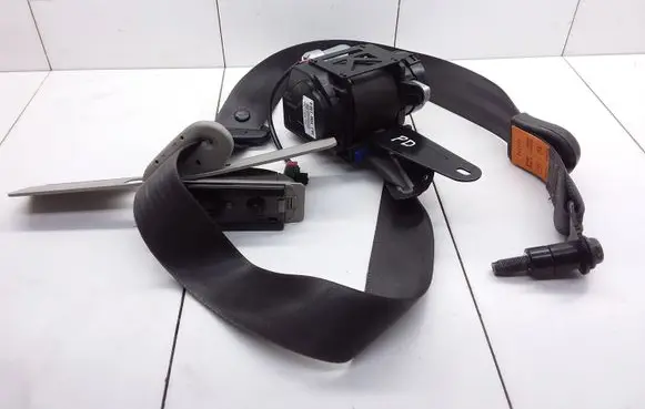 Opel Antara Front seatbelt E40435137 041196