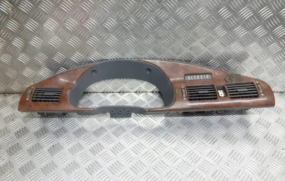Skoda Octavia Mk1 (1U) Speedometer (instrument cluster) 1U1857053