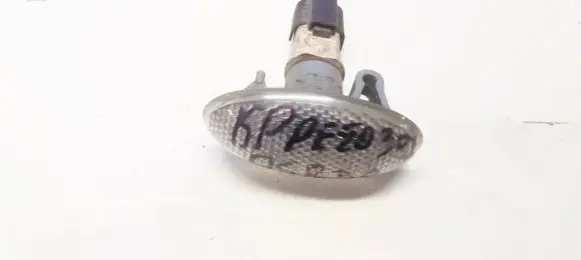 Peugeot 307 Front fender indicator light 3311