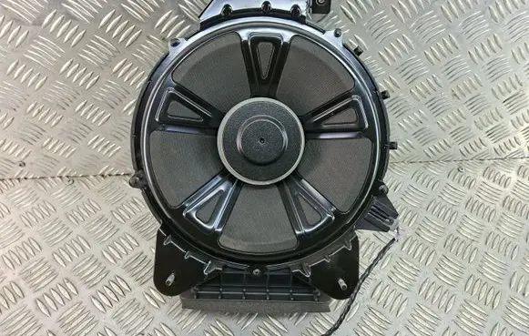 Volvo XC90 Subwoofer speaker 31456258