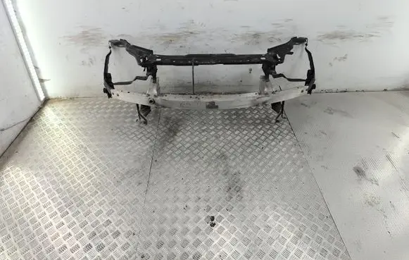 Mercedes-Benz C W204 Radiator support slam panel bracket A2046205134 A2046201195 A2046200995