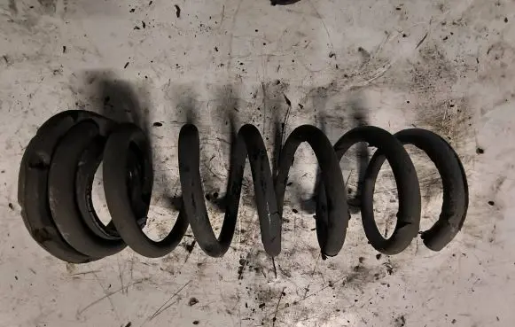 Chevrolet Captiva Rear coil spring