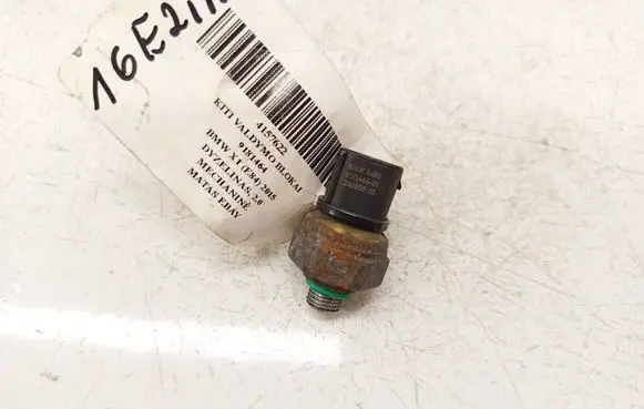 Mini One - Cooper Coupe R56 Air conditioning (A/C) pressure sensor 6453918146401 24055910
