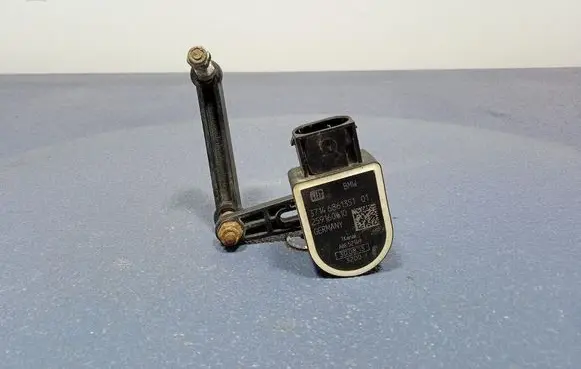 BMW 5 F10 F11 Sensor 6861351