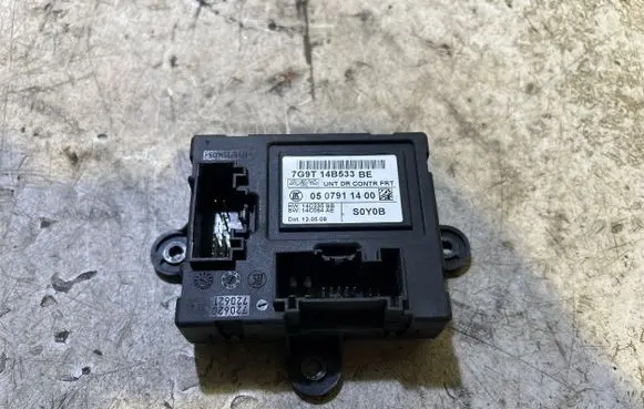 Ford Mondeo MK IV Door control unit/module 7G9T14B533BE 0507911400 14C235BB