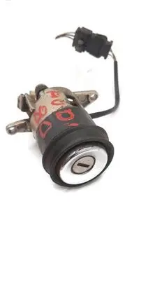 Audi 80 90 S2 B4 Tailgate/trunk/boot lock/catch/latch 893971633
