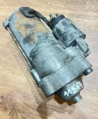 Volvo V70 Starter motor 903925 590547113